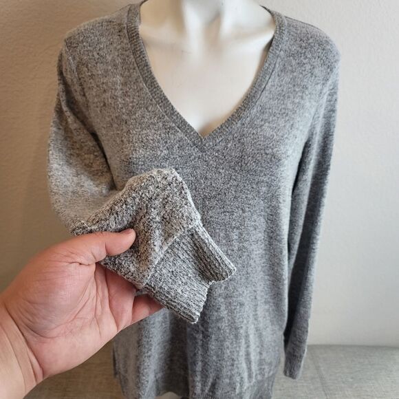 LUCKY BRAND Cloud Jersey Long Sleeve V-Neck - Picture 2 of 7